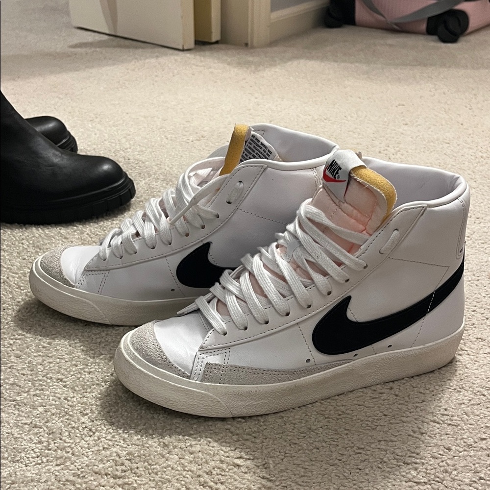 Nike Blazer Mid ‘77